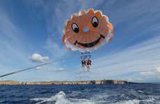 Parasailing en la Laguna Azul