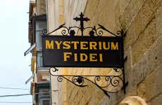 Entrada al museo Mysterium Fidei del monasterio de Santa Catalina