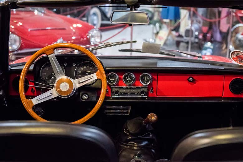 Interior de um Alfa Romeo Spider