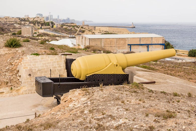 O canhão do Forte Rinella é um dos maiores do mundo