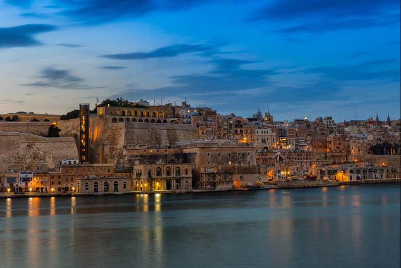 Il porto di Sliema al tramonto