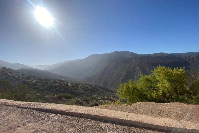 La vallée de Tizgui par une journée ensoleillée