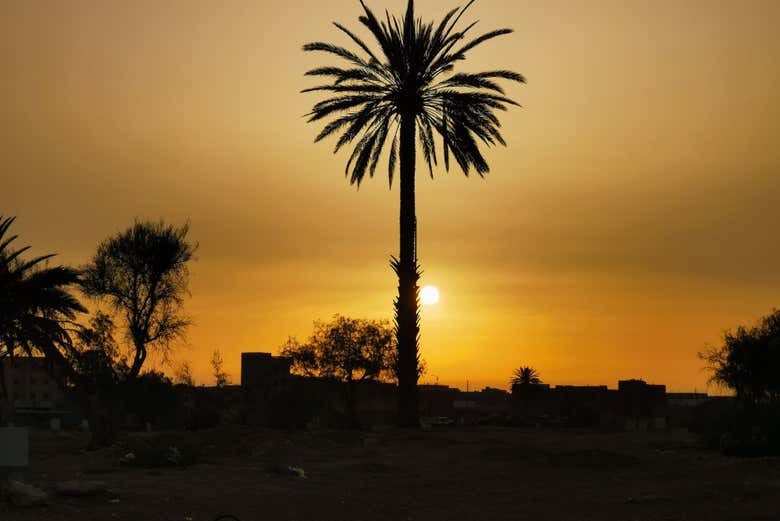 Coucher de soleil dans le désert d'Agadir