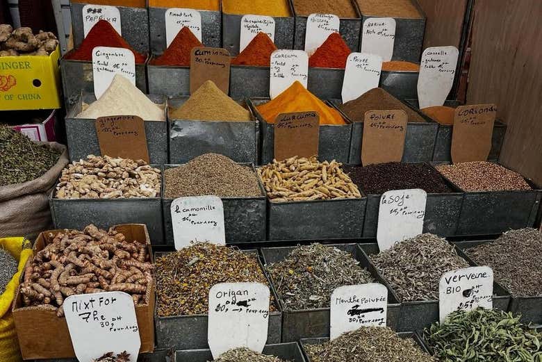 Colori e aromi delle spezie di Marrakech
