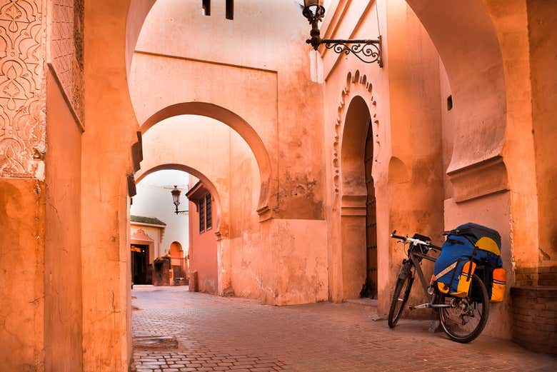 Esplorando i labirinti della medina di Marrakech