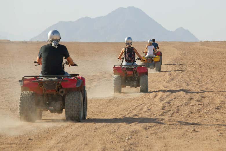 Pilotez les quads dans le désert d'Agadir