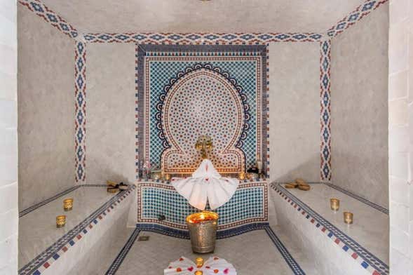 Massaggio con olio di argan alla spa Nona Hammam And Massage