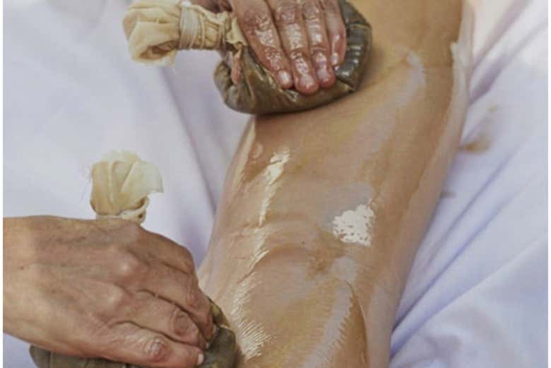 Massaggio con l'olio di Argan