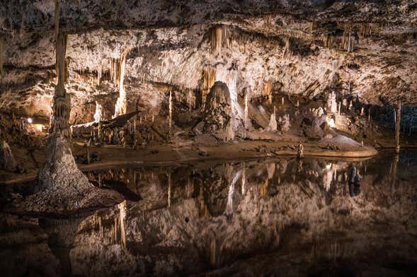 Knadel Cave Tour