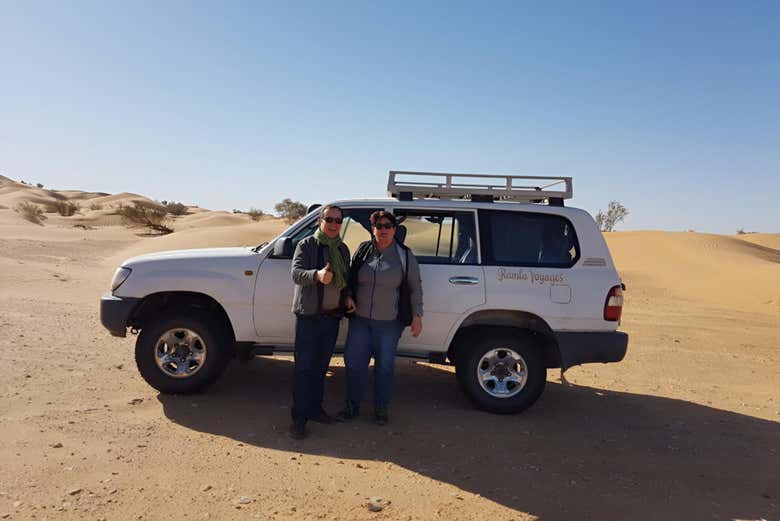 Explorando el desierto de Imlili