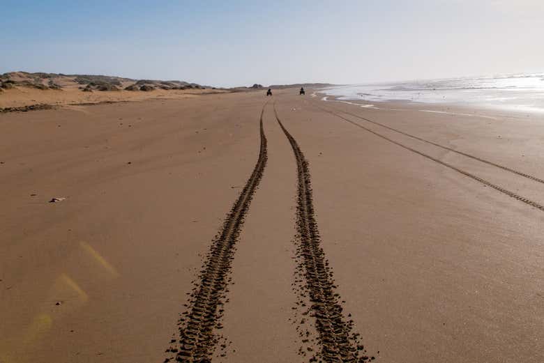 Sfrecciando lungo la costa di Essaouira