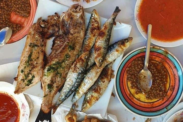 Plat de poisson frais frit