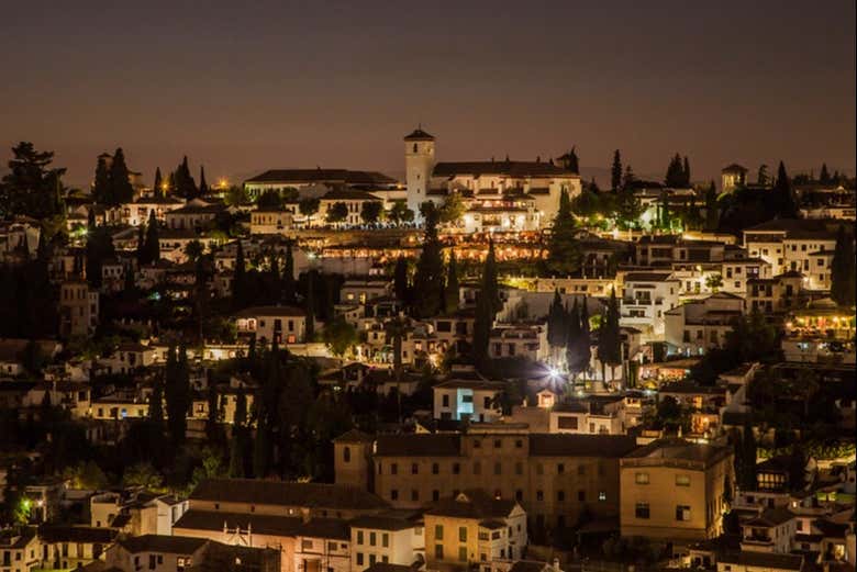 Cai a noite em Fez