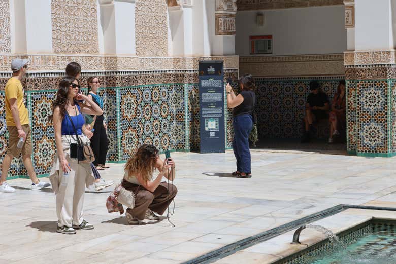 Take stunning pictures of the Bahia Palace