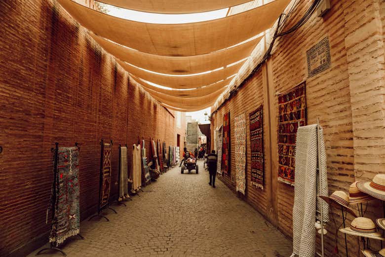 Paseando por los estrechos callejones de la Medina
