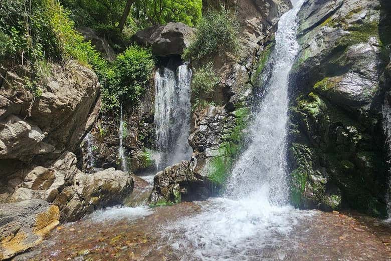 Una delle cascate che vedremo durante il percorso
