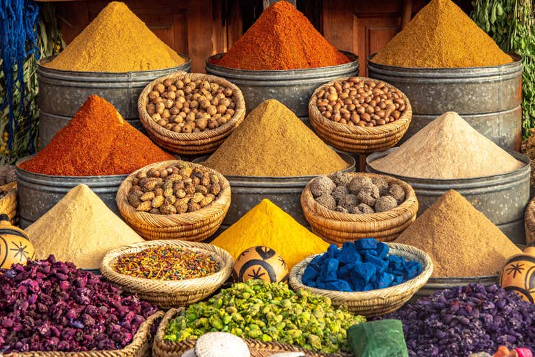 Especias en una calle de Marrakech