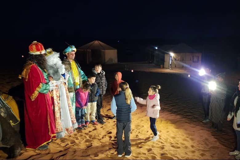 Aprovechad para haceros una foto junto a los Reyes Magos