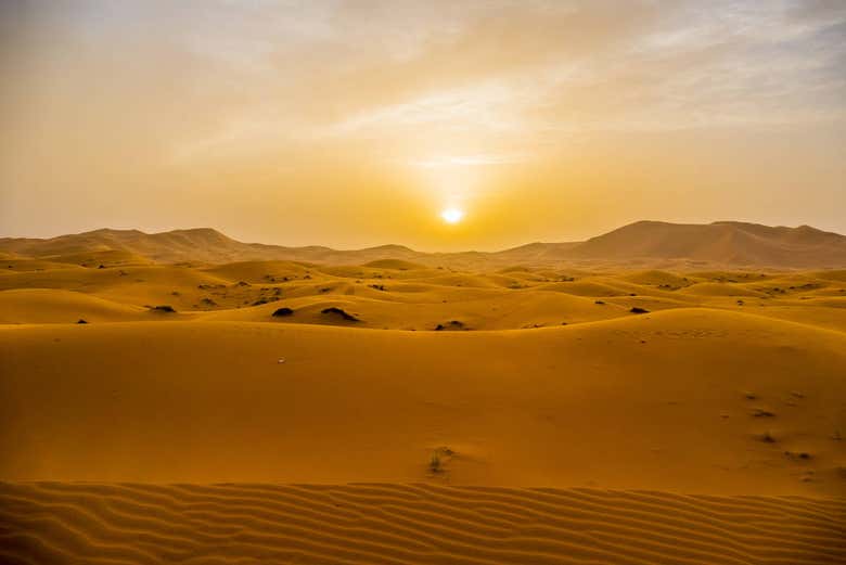 Coucher de soleil dans le désert