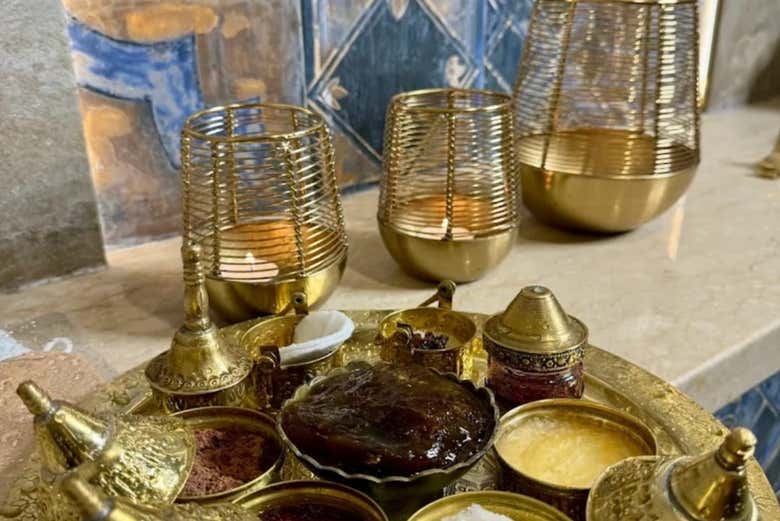 Productos de jabón negro que utilizaréis en el hammam