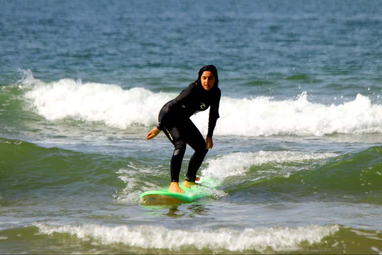 Surfeando en la costa marroquí