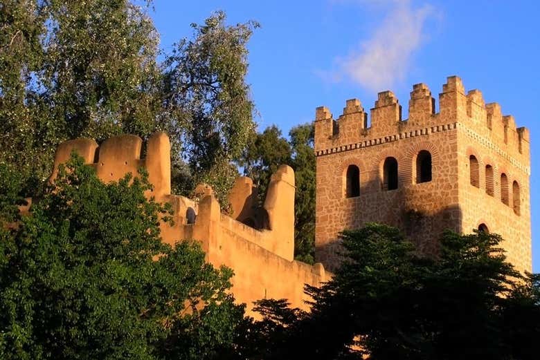 Vista exterior de una torre de la kasbah