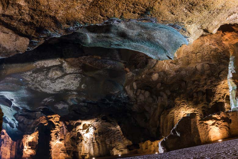 Uncover the caves