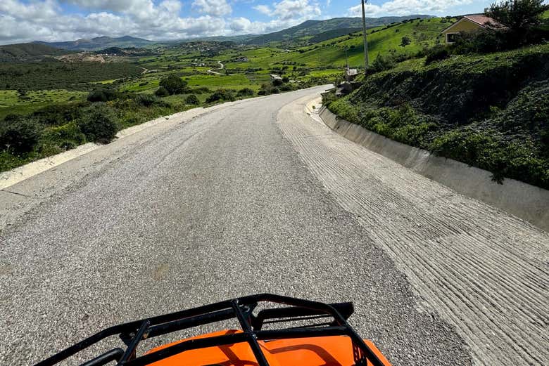 Vista de la carretera desde el quad