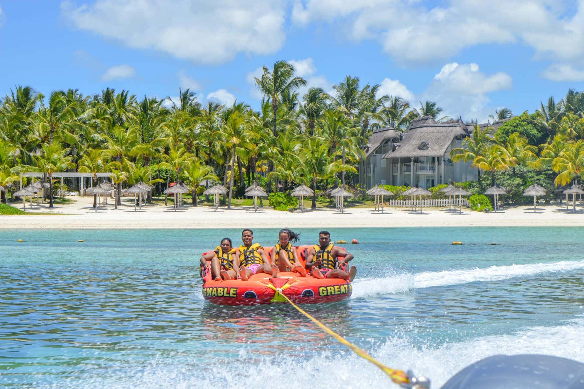 Activités aquatiques à Belle Mare + bateau à moteur dans l'est de l'île Maurice