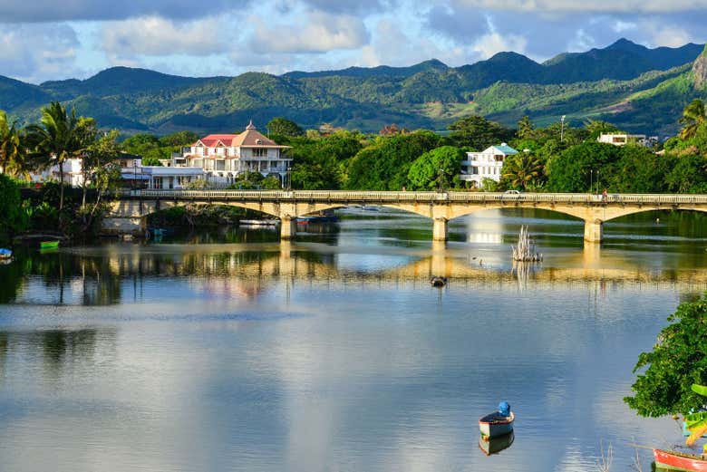 Profitez de cette visite privée dans Mahébourg