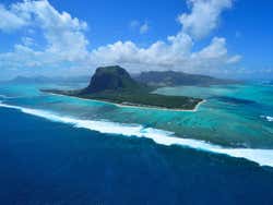 Le Morne Brabant depuis l'hélicoptère