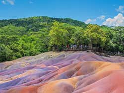 Tierra de los Siete Colores de Chamarel