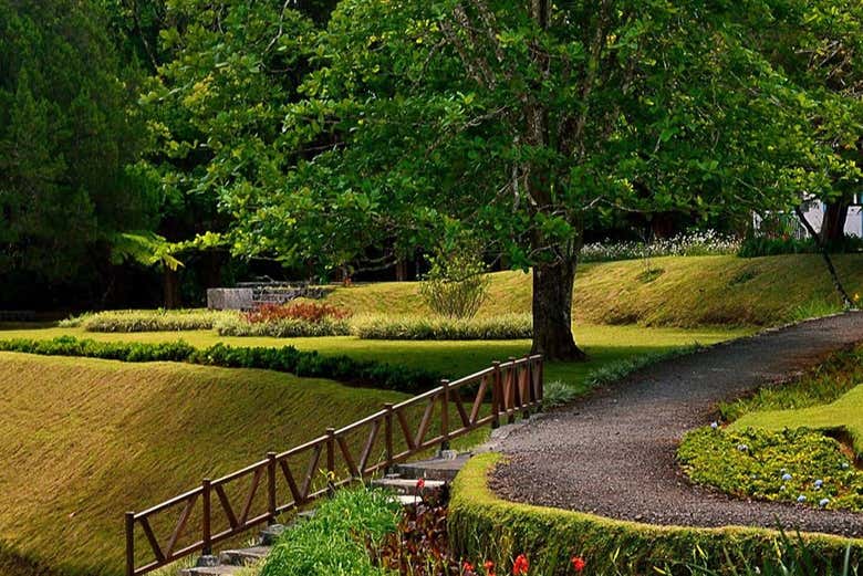 Gardens of one of the colonial houses we'll visit