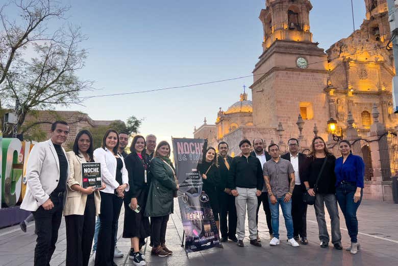 Davanti alla Cattedrale di Aguascalientes