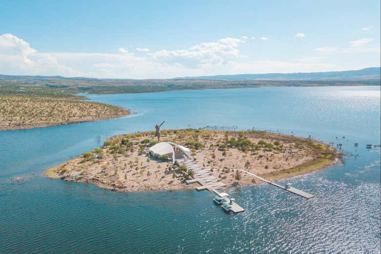 Island of the Broken Christ statue