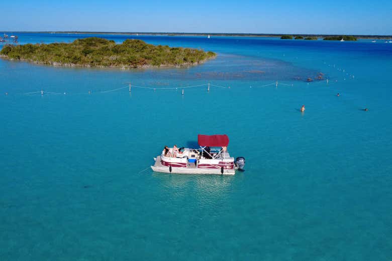 Paseo en lancha por la laguna Bacalar