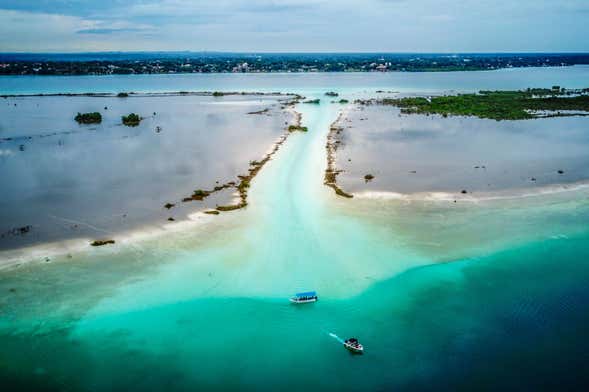 Bacalar Lagoon Private Sailing Trip