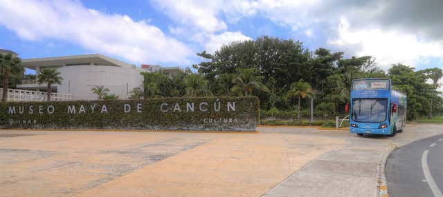 Autobús turístico de Cancún