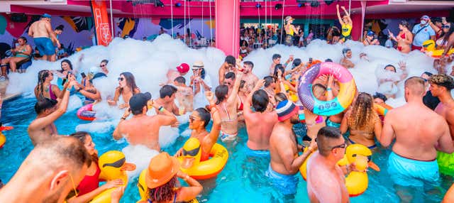 Entrada a Coco Bongo Beach Party