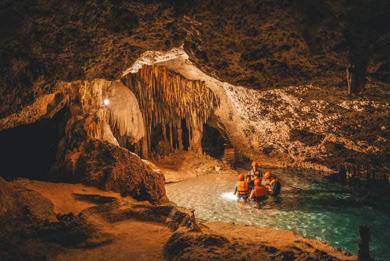 Explorando el cenote