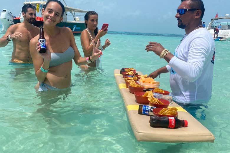 Disfrutando de una comida diferente