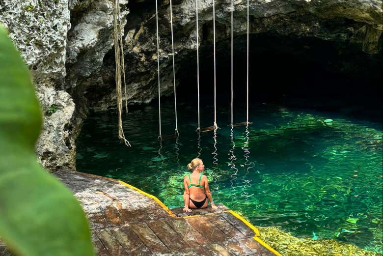Lista para saltar al cenote