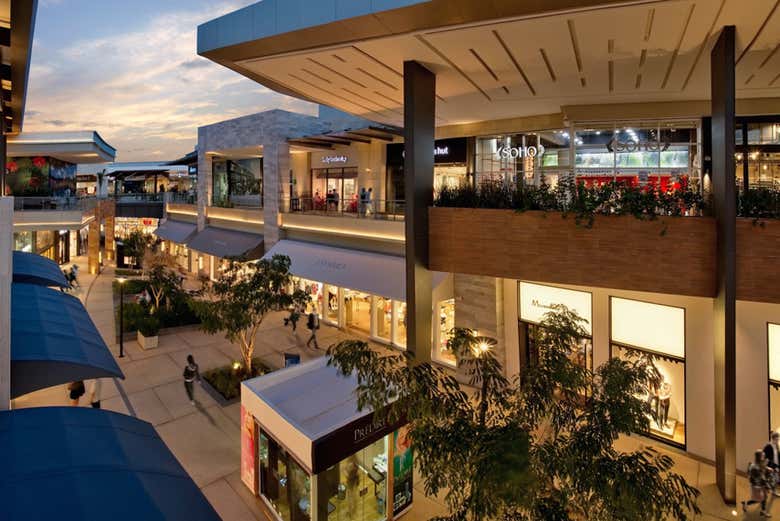 El lujoso Puerto Cancun Mall