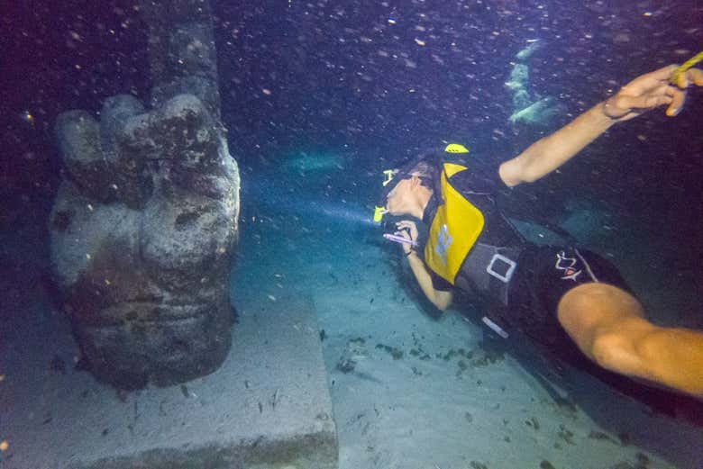 Discovering treasures hidden under the sea!