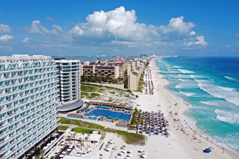 Vue panoramique sur la zone hôtelière de Cancún