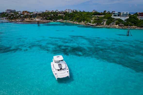Bateau privé à Isla Mujeres + Open bar