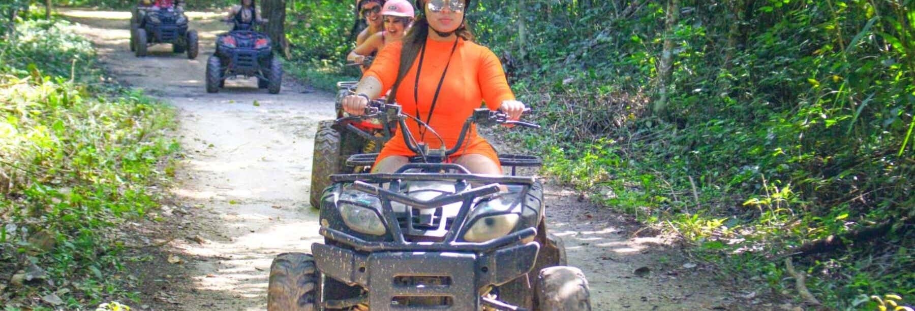 Snorkeling a Cancún