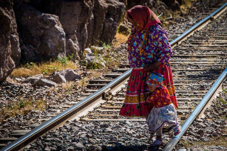 Vías del tren del área del cañón de Urique