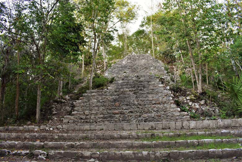 Sendero maya de Yaxunah