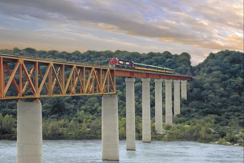 Tren turístico Chepe
